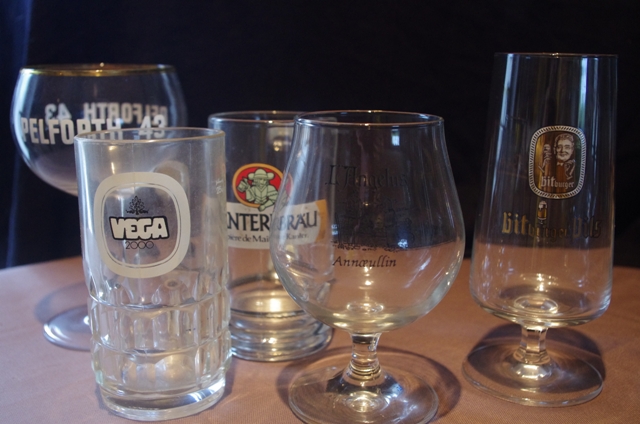 1 BITBURGER PILS 1 KANTERBRAU 1 L'ANGELUS 1 PELFORTH 43 1 VEGA 2000